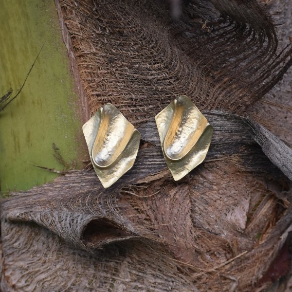 Arete mujer dorado 
