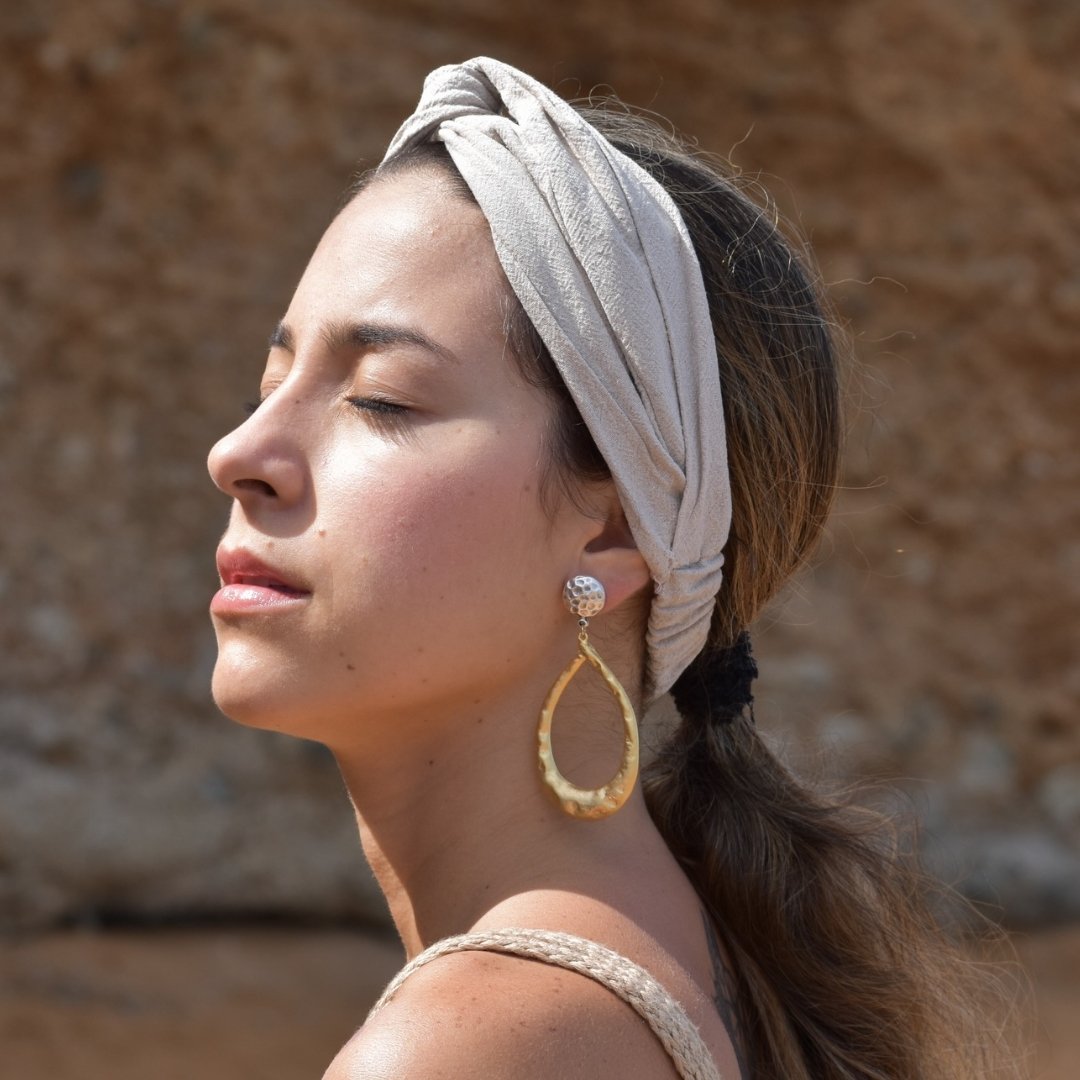 Arete mujer dorado o combinado